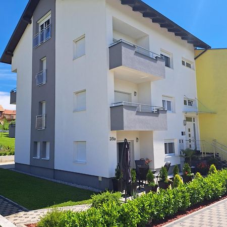 Apartmani Ana&Vesna Karlovac Exterior photo