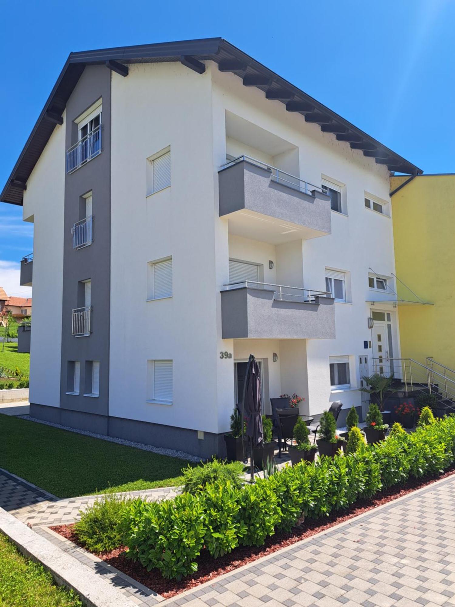 Apartmani Ana&Vesna Karlovac Exterior photo